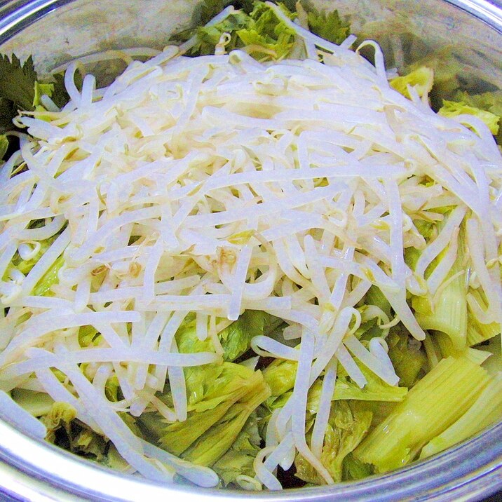 簡単！烈辛！豚肉とたっぷり野菜の重ね蒸し